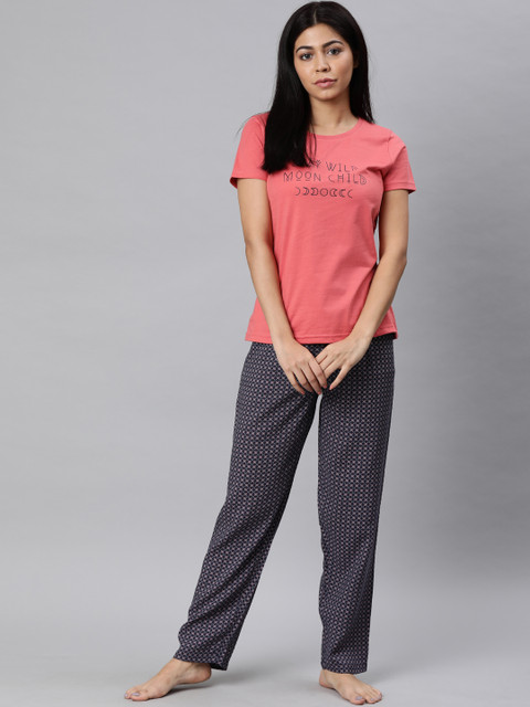 

Go Colors Women Navy Blue & Pink Printed Night suit