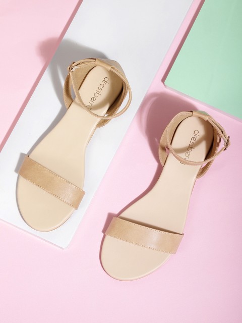 

DressBerry Women Camel Brown Solid Open Toe Flats