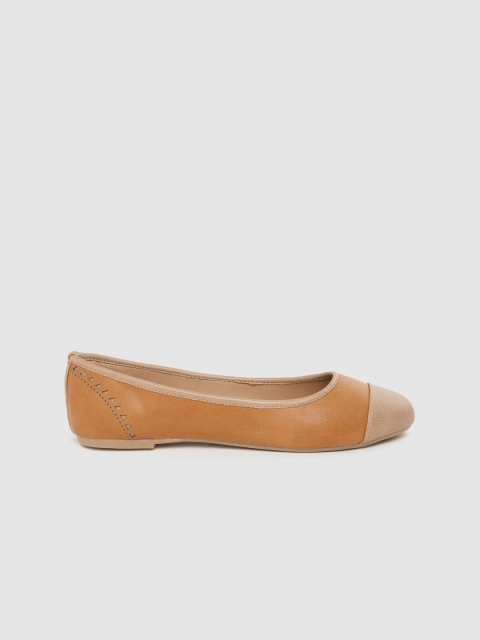 

DressBerry Women Tan Brown & Beige Colourblocked Ballerinas