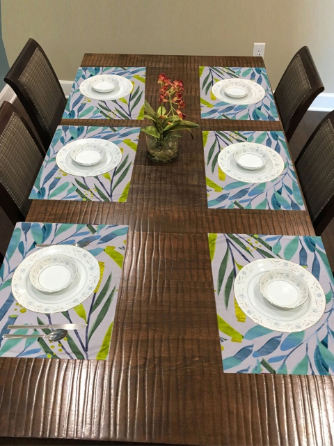 

nestroots White & Blue Set of 6 Printed Table Mats