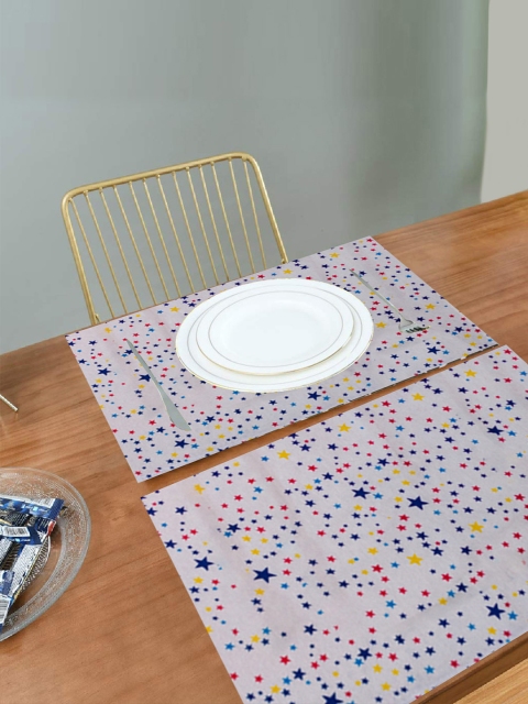 

nestroots Set of 2 White & Navy Blue Printed Table Placemats