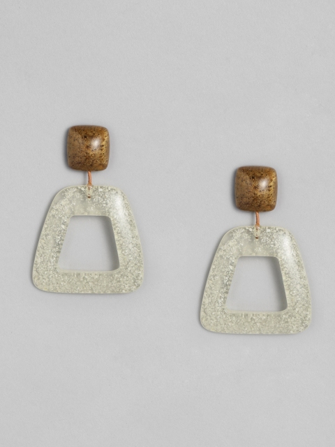 

DressBerry Off-White Geometric Drop Earrings