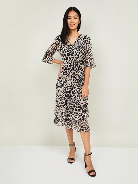 

Ginger by Lifestyle Women Beige Printed Fit and Flare Dress