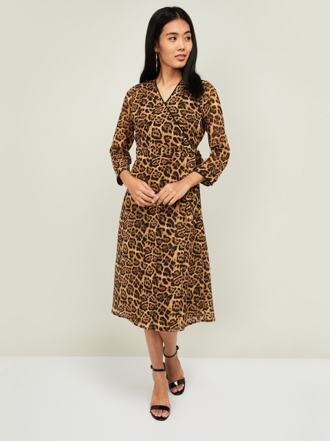 

Ginger by Lifestyle Women Brown Animal Printed Wrap Dress