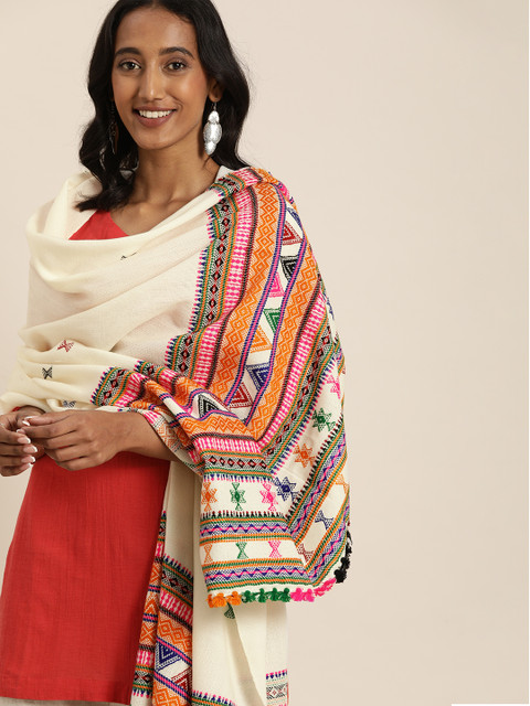 

Taavi Women Off-White & Pink Embroidered Bhujodi Acrylic Shawl With Fringes