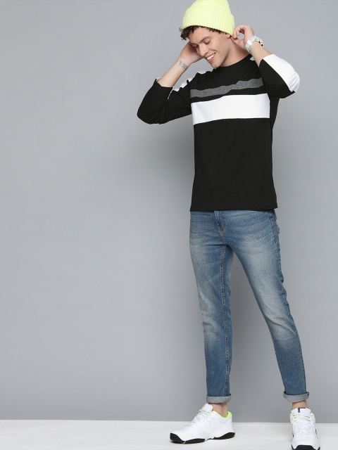 

HERE&NOW Men Black & White Colourblocked Round Neck T-shirt