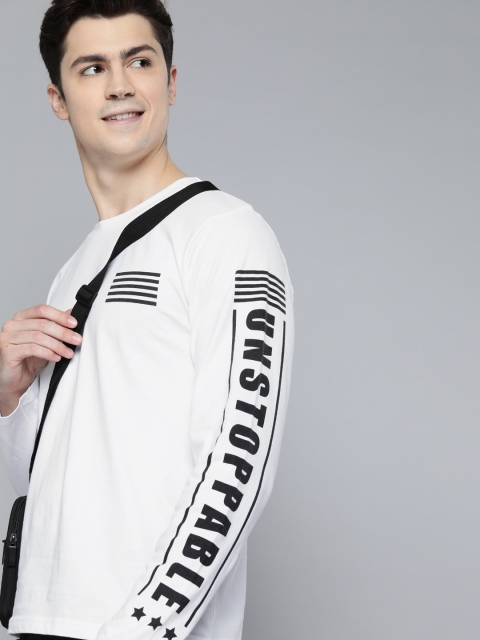 

HERENOW Men White Solid Round Neck Pure Cotton T-shirt with Printed Sleeve