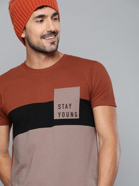 

HERE&NOW Men Rust-Coloured & Black Colourblocked Round Neck T-shirt