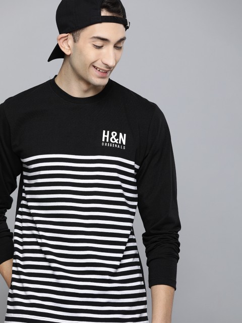 

HERE&NOW Men Black & White Striped Round Neck T-shirt