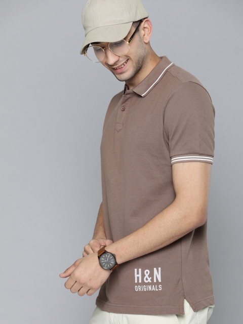 

HERE&NOW Men Brown Solid Polo Collar T-shirt with Tipping Detail