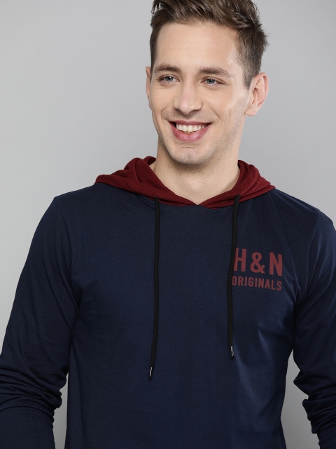 

HERE&NOW Men Navy Blue Solid Hood T-shirt