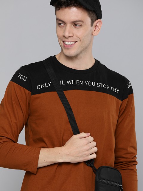 

HERE&NOW Men Rust Brown & Black Colourblocked Round Neck T-shirt
