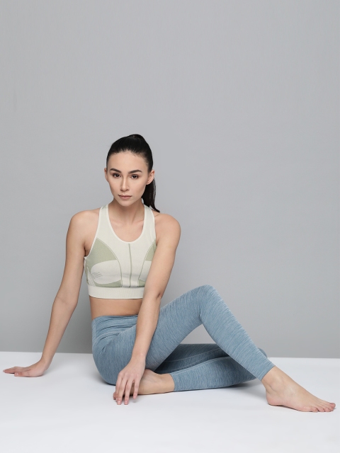 

HRX by Hrithik Roshan Women Green Self Design Lightly Padded Yoga Bra HRX-AW20-SK-3703-B