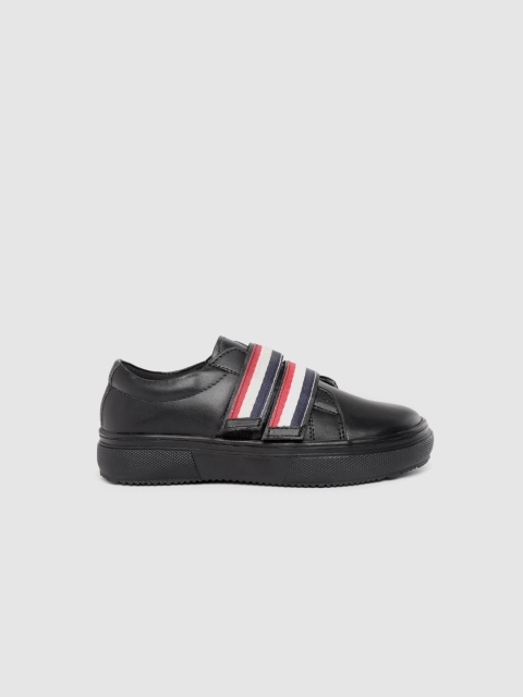 

YK Boys Black Striped Detail Sneakers