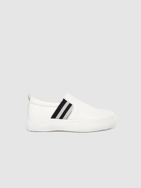 

YK Boys White Solid Slip-On Sneakers