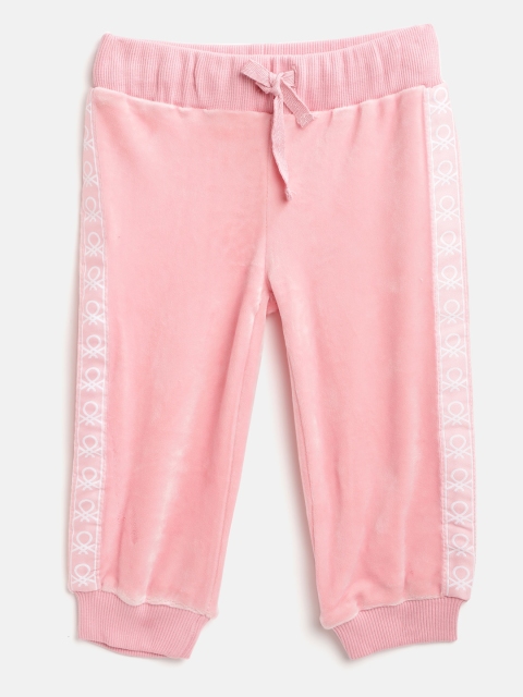

United Colors of Benetton Girls Pink Solid Velvet Finish Joggers with Side Taping Detail
