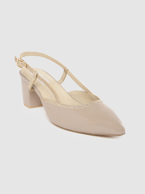 

OCEEDEE Women Beige & Gold-Toned Shimmer Detail Solid Pumps