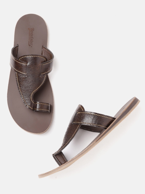 

Roadster Men Coffee Brown Textured Comfort Sandals