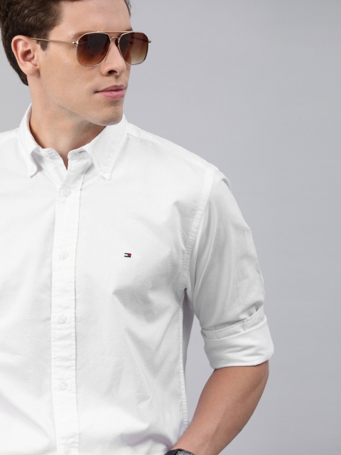 

Tommy Hilfiger Men White Regular Fit Solid Casual Shirt