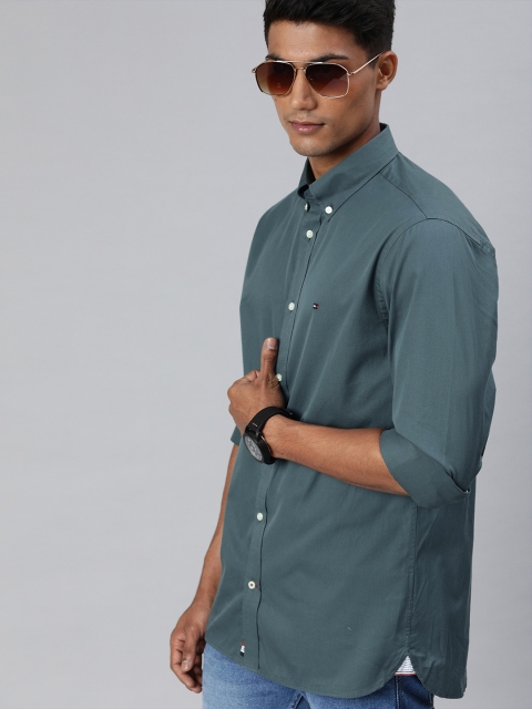 

Tommy Hilfiger Men Teal Blue Regular Fit Solid Casual Shirt