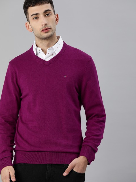

Tommy Hilfiger Men Magenta Solid Pullover Sweater