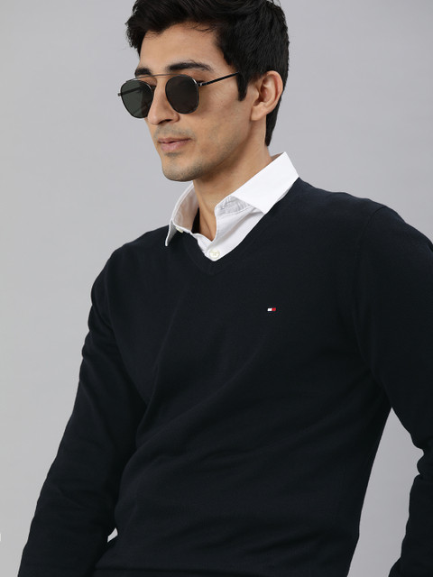 

Tommy Hilfiger Men Navy Blue Solid Pullover Sweater