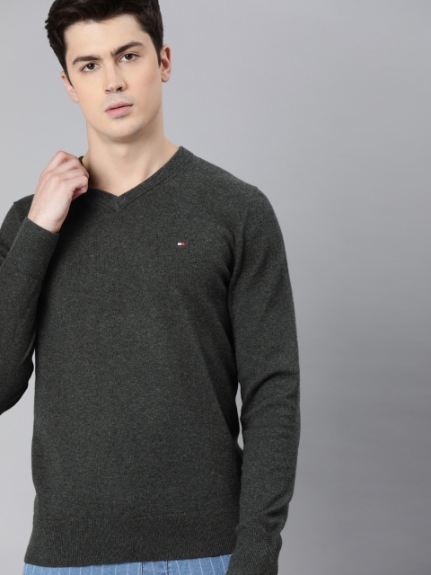 

Tommy Hilfiger Men Charcoal Grey Solid Pullover Sweater