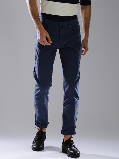 

GANT Men Blue Regular Fit Solid Chinos