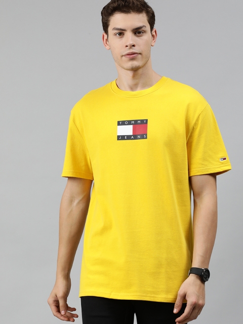 

Tommy Hilfiger Men Yellow Printed Round Neck Pure Cotton T-shirt
