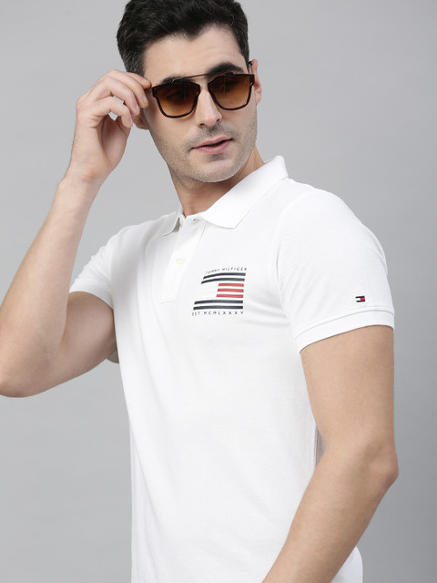

Tommy Hilfiger Men White Solid Polo Collar T-shirt