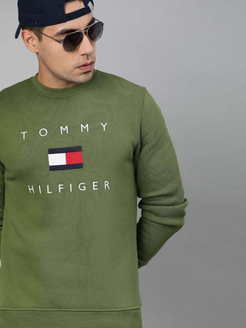

Tommy Hilfiger Men Olive Green Embroidered Sweatshirt