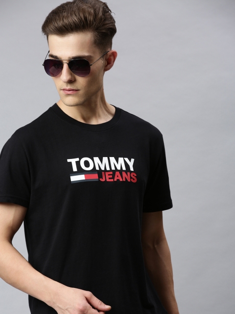 

Tommy Hilfiger Men Black Printed Round Neck T-shirt