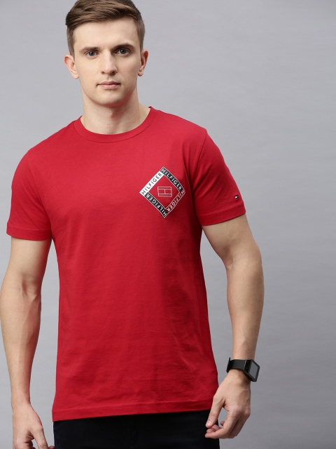 

Tommy Hilfiger Men Red Solid Round Neck T-shirt