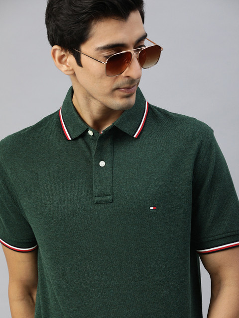 

Tommy Hilfiger Men Green Solid Polo Collar T-shirt