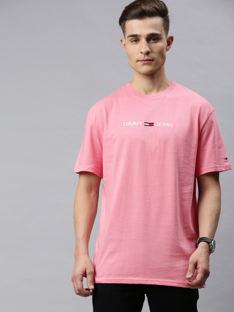 

Tommy Hilfiger Men Pink Self Design Round Neck T-shirt