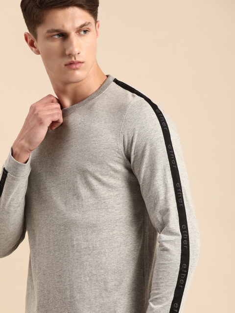 

ether Men Grey Melange Solid Round Neck T-shirt with Taping Detail