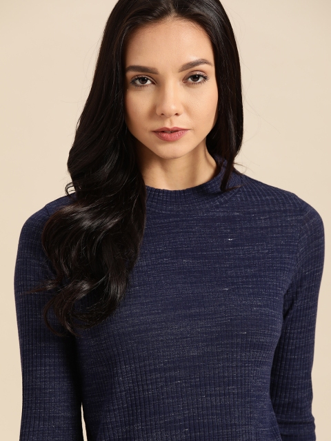 

ether Women Navy Blue & White Ribbed Self Design Top