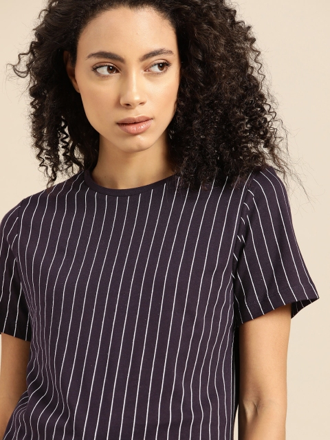 

ether Women Navy Blue & White Striped Round Neck T-shirt