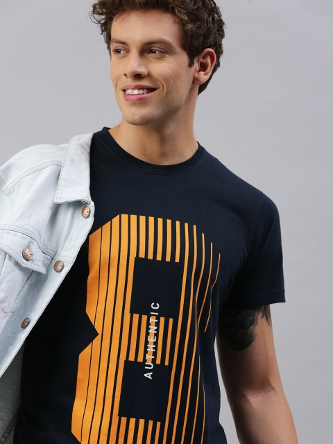 

HERENOW Men Black Typography Printed Pure Cotton T-shirt