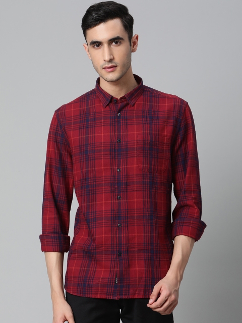 

Blackberrys Men Maroon & Navy Blue Slim Fit Checked Casual Shirt