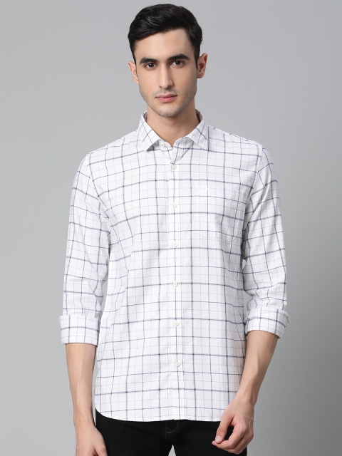 

Blackberrys Men White & Navy Blue Phoenix Fit Checked Casual Shirt