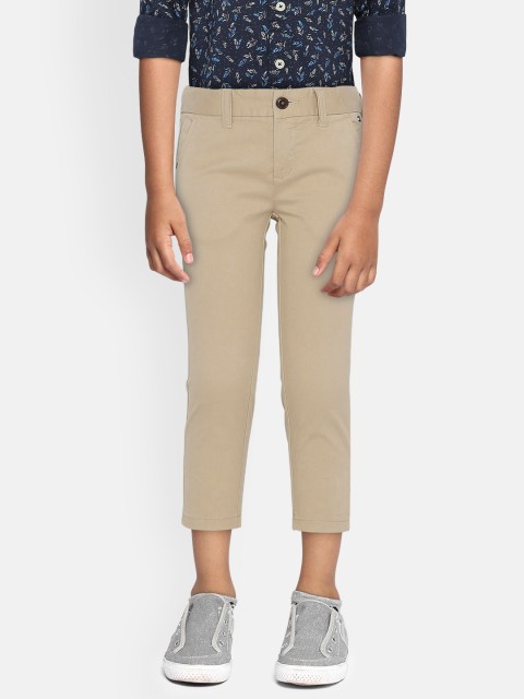 

Tommy Hilfiger Boys Beige Regular Fit Solid Chinos