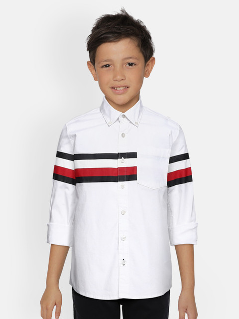 

Tommy Hilfiger Boys White Regular Fit Striped Casual Shirt