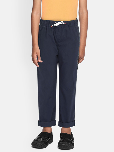 

Tommy Hilfiger Boys Navy Blue Regular Fit Solid Trousers