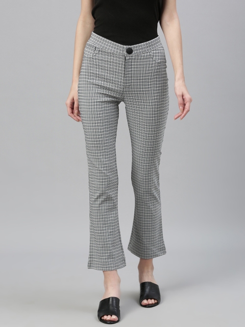

Vero Moda Women White & Black Regular Fit Houndstooth Checked Bootcut Trousers