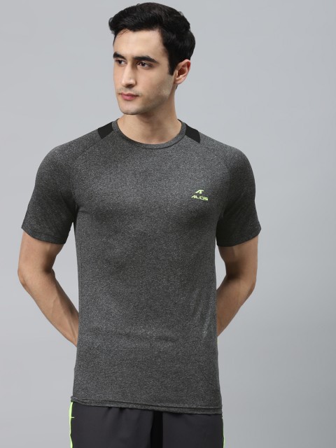 

Alcis Men Charcoal Grey Solid Round Neck T-shirt