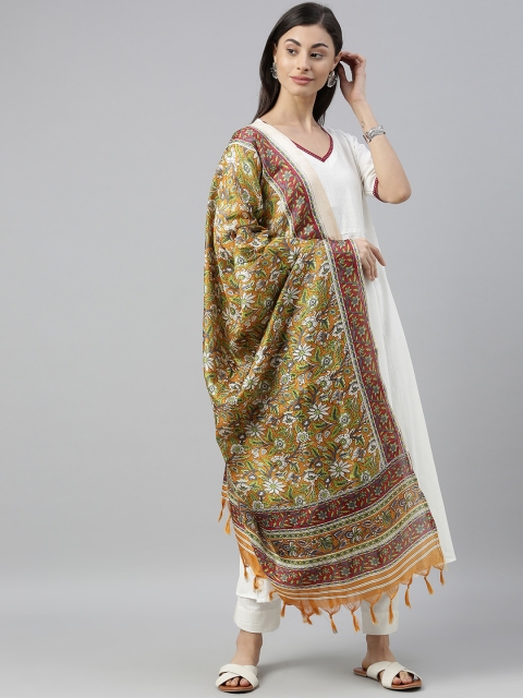 

SIAH Women White Solid Kurta with Trousers & Printed Dupatta