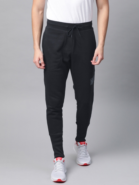 

UNDER ARMOUR Men Black Baseline Solid Fleece Joggers