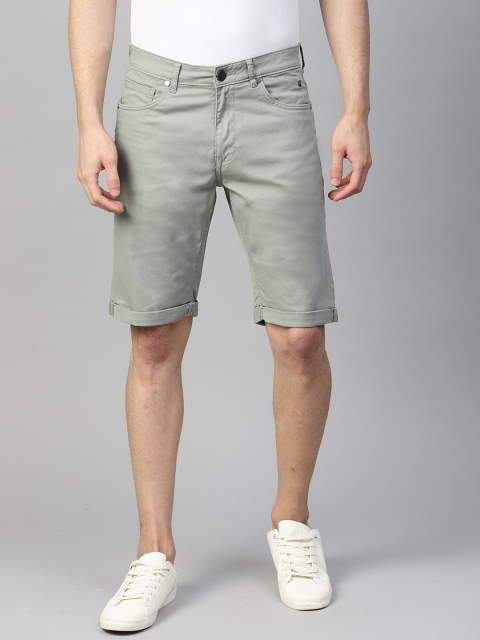 

Louis Philippe Jeans Men Green Solid Slim Fit Regular Shorts