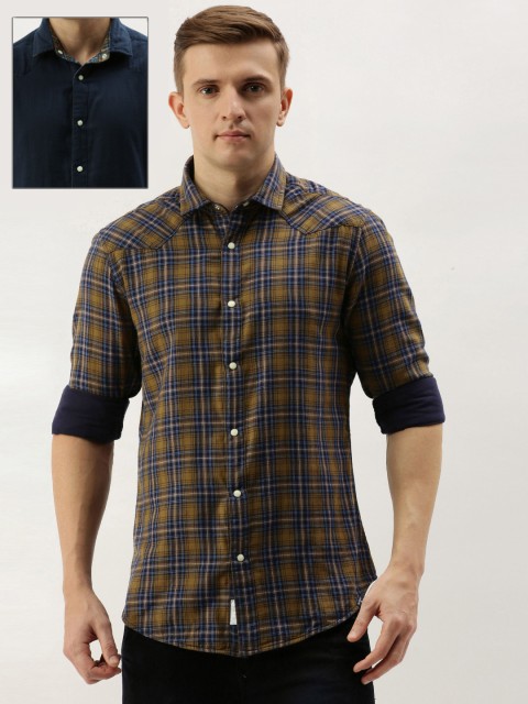 

PETER ENGLAND UNIVERSITY Men Mustard Yellow & Navy Blue Slim Check Reversible Casual Shirt